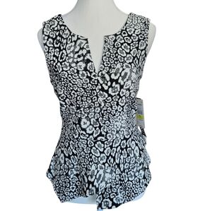 NWT XOXO Black and White Animal Print Peplum Sleeveless Blouse Size Medium